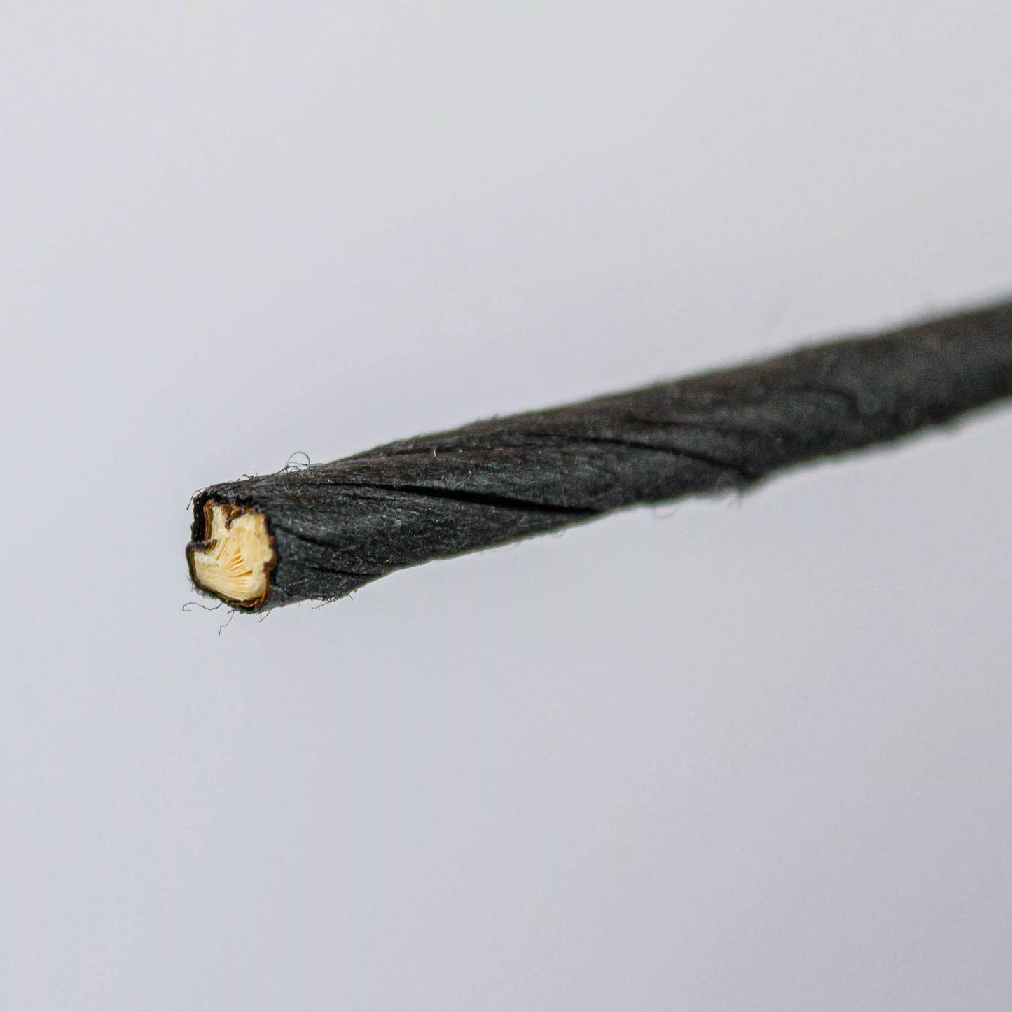 Cordón de papel torcido